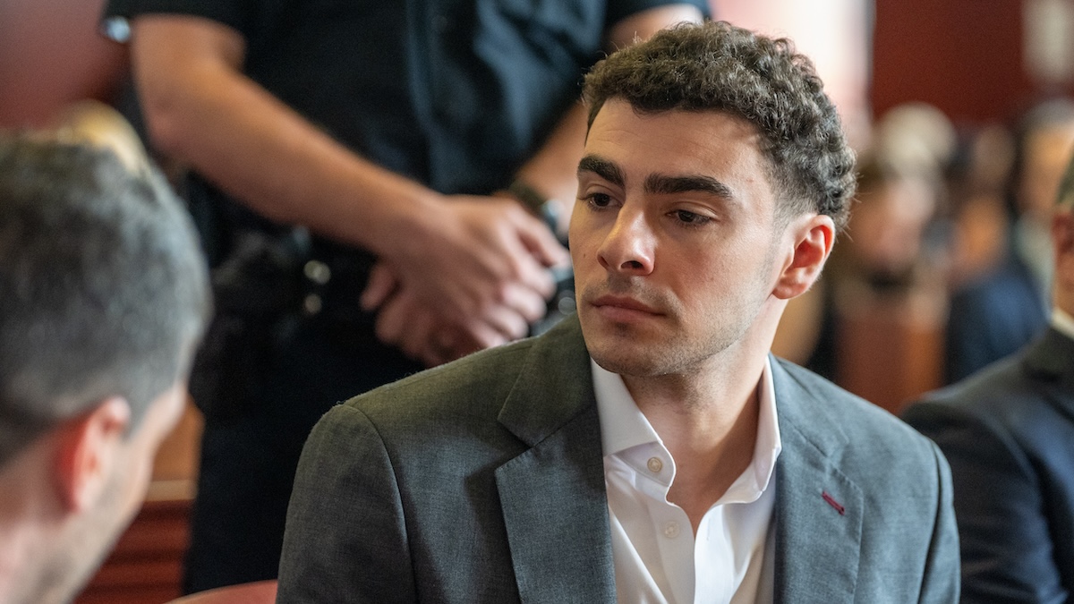 nbcnewyork.com - Jennifer Peltz | The Associated Press - New York prosecutors seek to sustain their case against Luigi Mangione, despite his federal plea