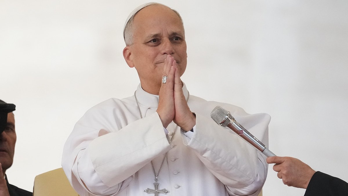 Pope Leo's doctors say tests show he needs no further treatment for lung cancer