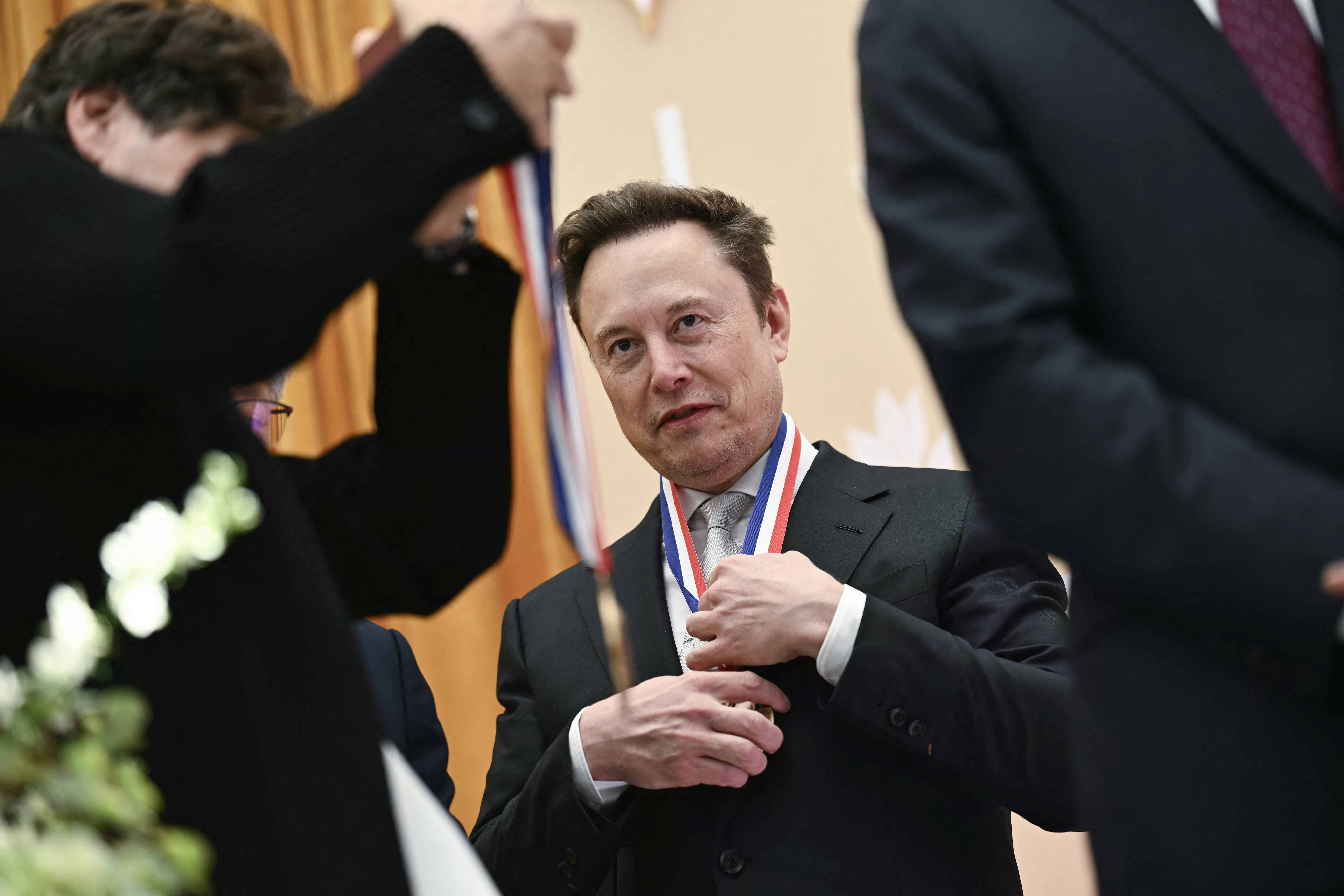 Elon Musk pledges to give a SpaceX share to ‘every kid in America'
