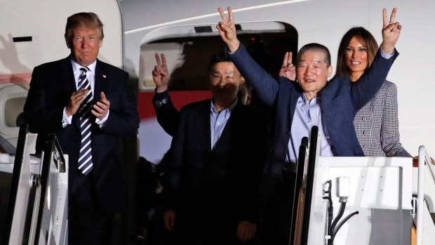 Top News Photos: American Detainees Freed From North Korea