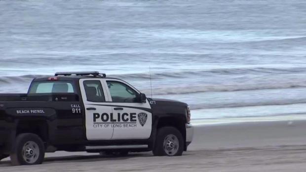 Coast Guard Suspends Search For 2nd Swimmer Who Vanished Near Same Looked Like A Mosh Pit 2 Bed In Wild Nyc Beach Brawl