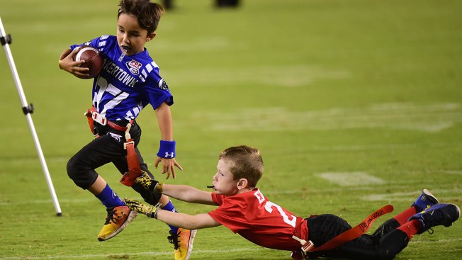 Former Nflers Call For End To Tackle >> Nfl Players Warn Parents Of Tackle Football Dangers Cte Nbc New York Former Nflers Call For End To Tackle >> Nfl Players Warn Parents Of Tackle Football Dangers Cte Nbc New York