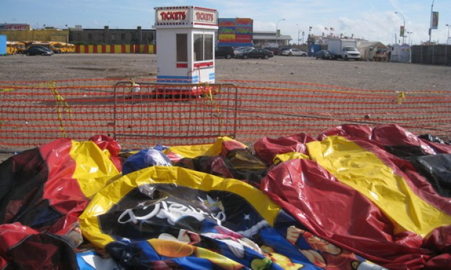As the Astroland Turns: Official Dumps on Sitt, Rides to Dubai?