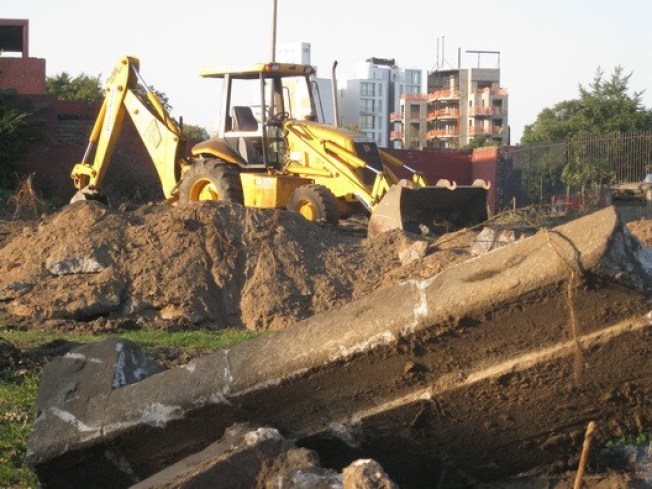 Hipster Hangout No More: McCarren Pool Destructoporn