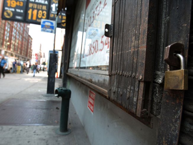 Say It Ain't So: Mayle to Shutter in 2009