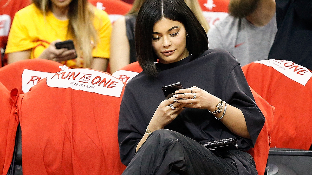 Listen Up: Dirty Diapers Flying, Egg Beats Kylie, Iceberg Light Show