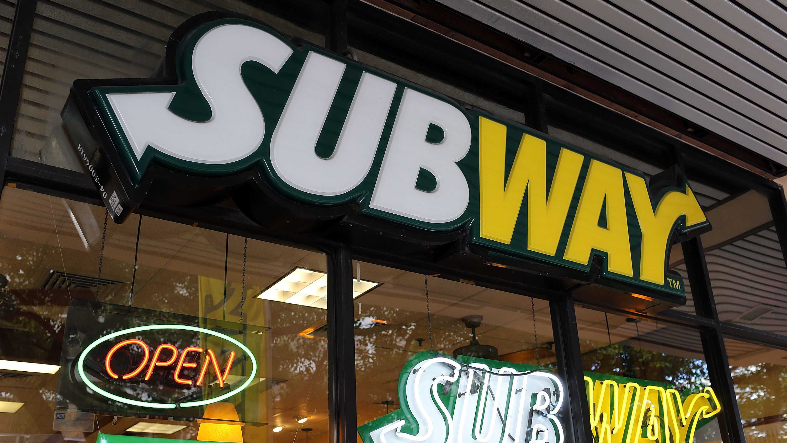 Ex-Subway Manager Offered to Trade Teens Jobs for Sex: Suit