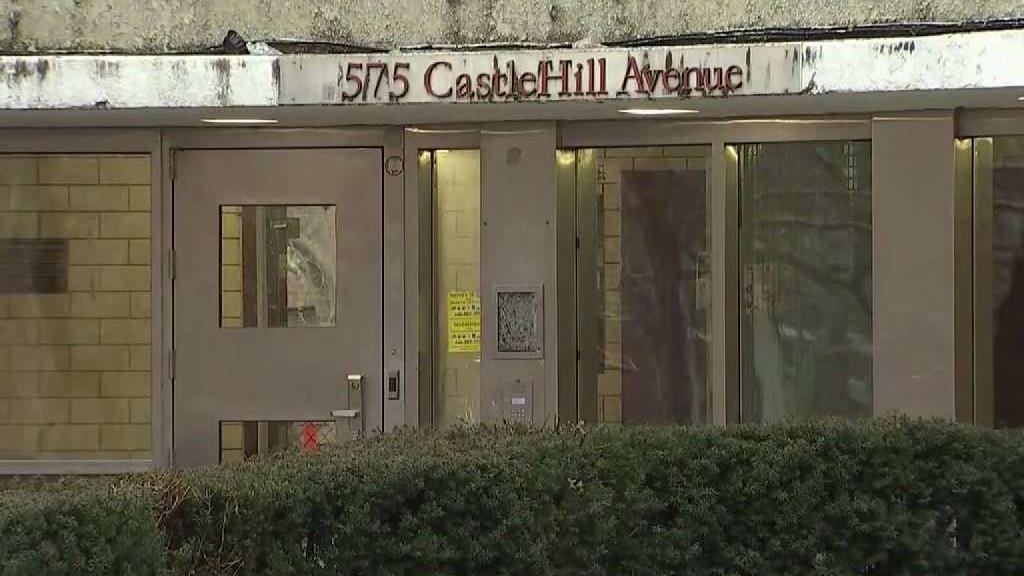 Man Looks Through Peephole, Gets Shot in Eye: Police