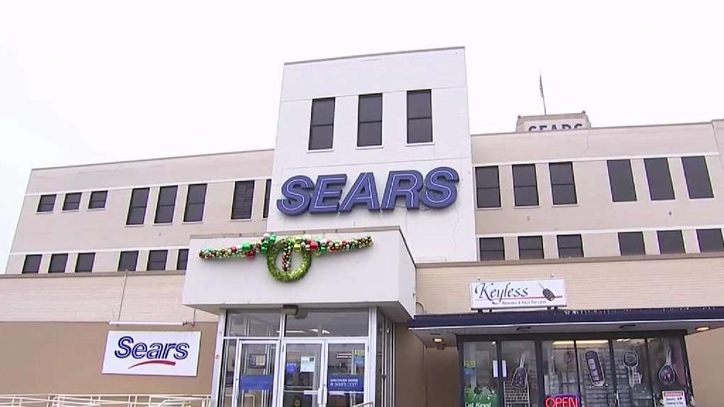 NJ Shoppers Look Fondly on Sears as Liquidation Looms