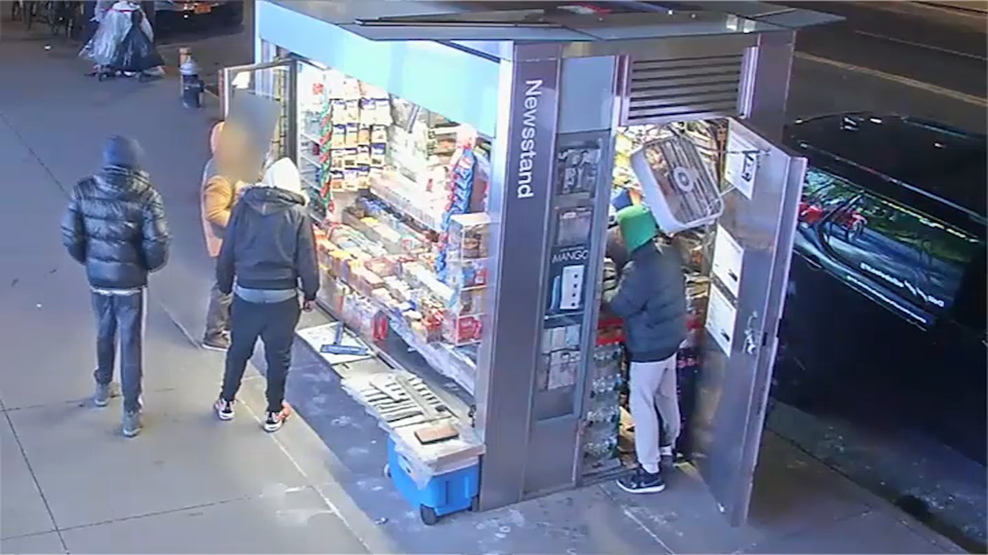 Teen Thieves Attack Newsstand Workers, Steal Candy and Cash