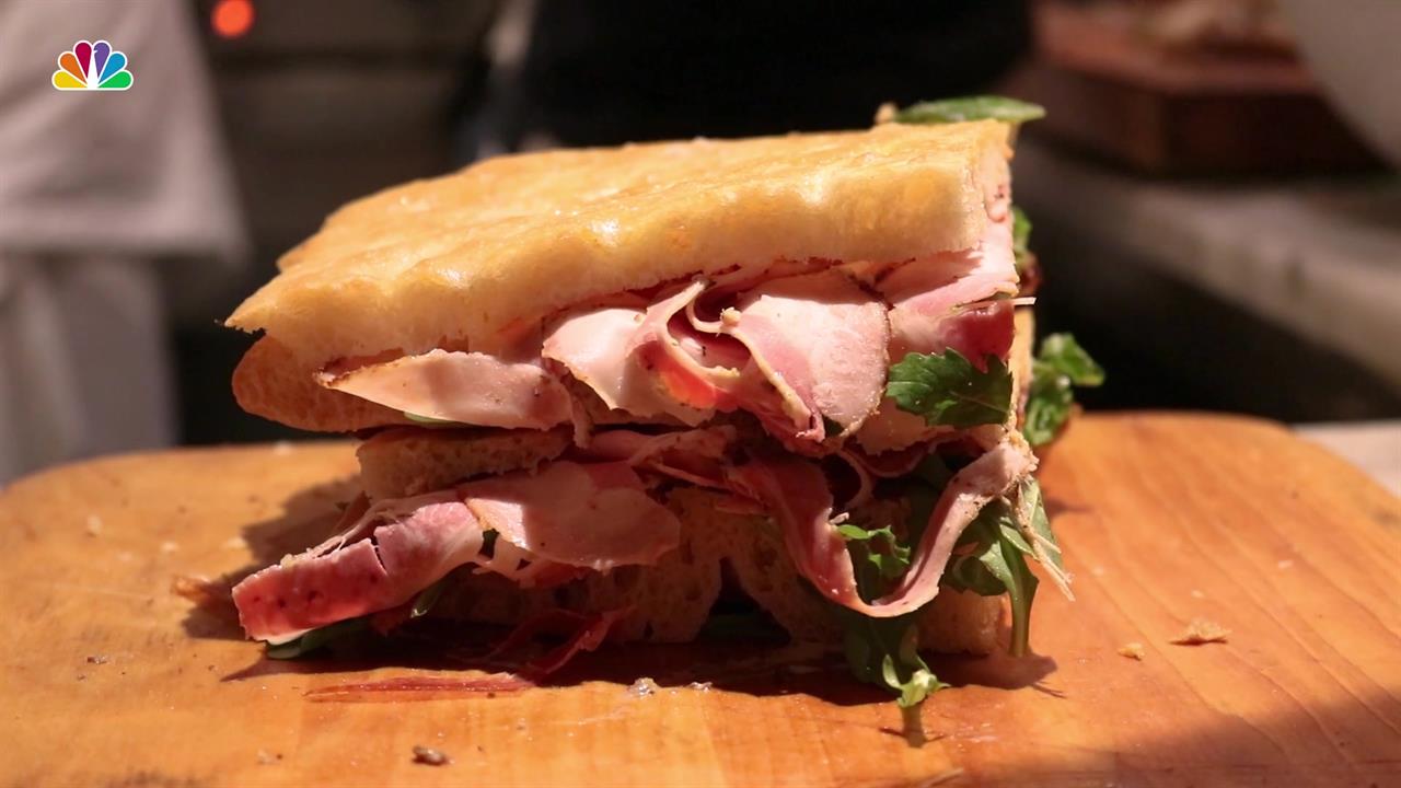 New Yorkers Form Block-Long Lines for Florentine Sandwich