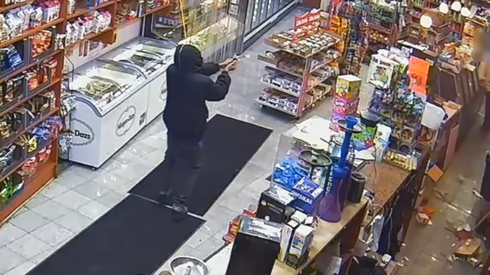 Bullet Grazes Deli Worker’s Head in Robbery Attempt: Police