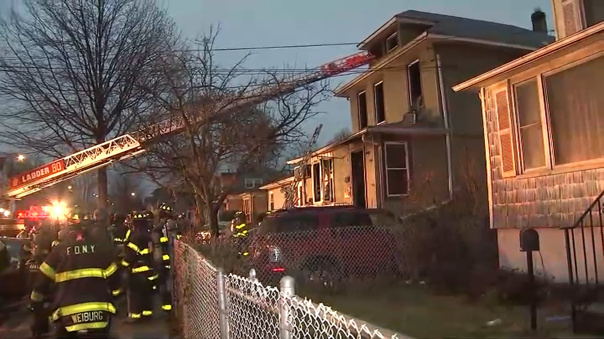 1 Dead, 5 Firefighters Hurt in Staten Island Fire: Officials