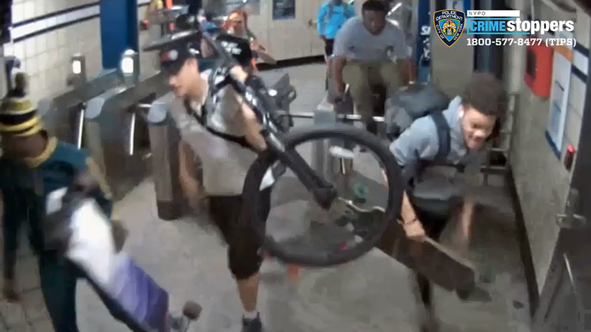 Teens Rob Biker in Central Park: NYPD