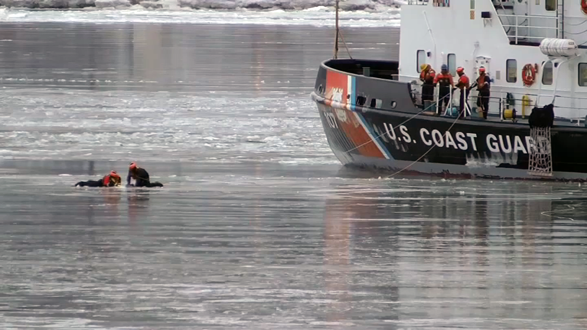 Woman Pulled From Icy Hudson River Dies: Police, Coast Guard